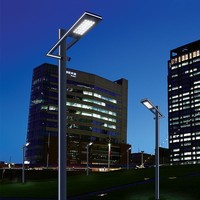 Farola LED Moderna para Jardín, Iluminación Exterior IP65, Poste de Aluminio para Estacionamiento, Farola Solar para Paisajes