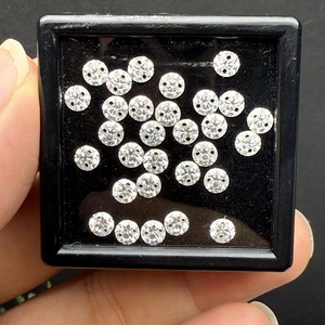 Pietra di Moissanite a Doppio Foro 3mm-6.5mm, Foro da 0.7mm, Colore Bianco D, Forma Rotonda, Gemme Sciolte di Moissanite - Product Image 4