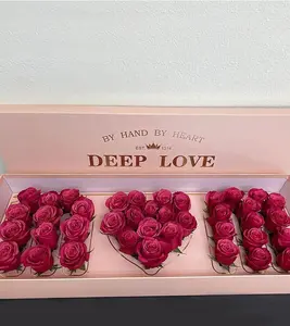 Картонная подарочная коробка с цветочным принтом «Я люблю тебя»