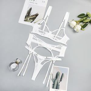 Conjunto de lencería sexy para mujer, con control firme, de malla transparente, 3 piezas. - Product Image 1