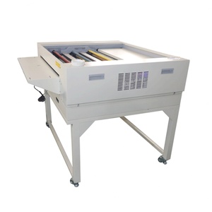 Máquina de revelado y fijación de película semiautomática, nueva condición, componentes principales de engranajes manuales para equipo de preimpresión Image Setter - Product Image 4