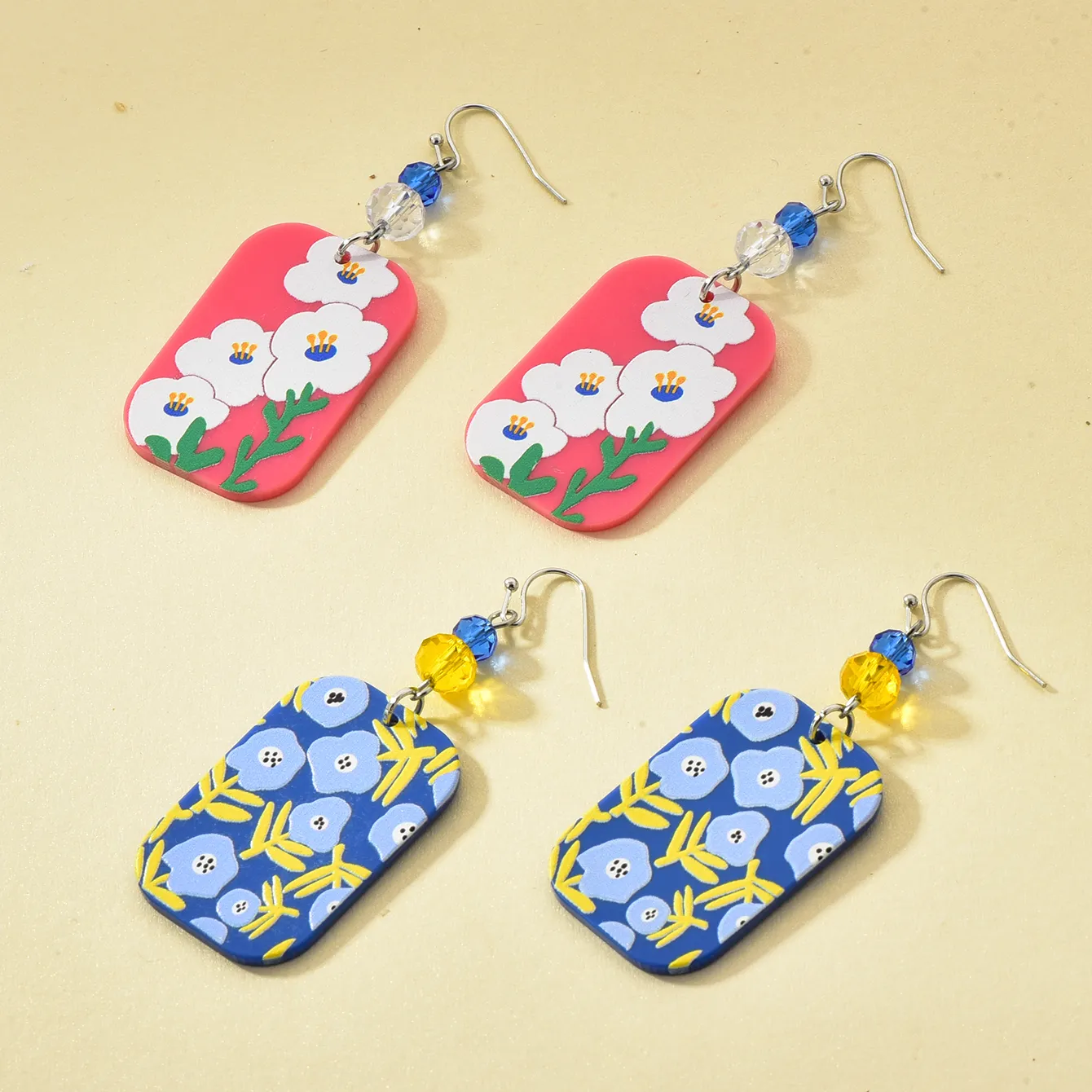 XINMAN wholesale fashion retro jewelry new arrival fancy acrylic material pendant flower print crystal beads embellish earrings
