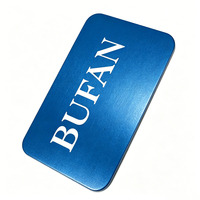 Autocollants adhésifs imperméables personnalisés de luxe en aluminium oxydé avec logo de marque en relief pour les flacons d'huiles essentielles et de cosmétiques
