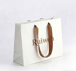 Bolsas de Papel Kraft Impresas de Lujo al por Mayor, Reciclables, con Logotipo de Marca de Ropa, Bolsas de Compras Personalizadas con Asa - Product Image 1