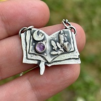 Pendentif vintage Livre magique Bouteille magique Accessoires de bijoux DIY Acier titane Chaîne de base 18k