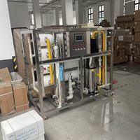 Usine de dessalement industrielle 4000LPH 4T/H, machine d'osmose inverse en acier inoxydable 304 avec PLC pour usine d'embouteillage d'eau pure clé en main