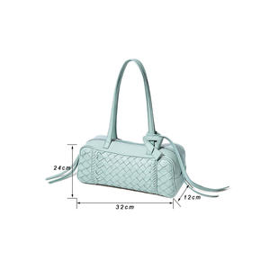 Sac fourre-tout élégant en cuir véritable tressé vert émeraude pour femme, grand sac à bandoulière Boston de grande capacité pour les voyages et les trajets quotidiens - Product Image 6