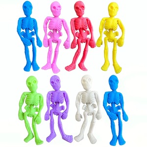 Petit jouet squelette d'Halloween en TPR souple et extensible, main de squelette collante, jouet fantaisie pour enfants pour fêtes - Product Image 1