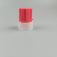 Bouchon à vis anti-déversement en PP de qualité alimentaire souple de 28 mm pour usage industriel dans les emballages de bouteilles de boissons et de poudres de vitamines
