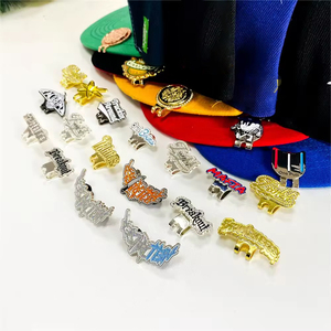 Épingle émaillée en métal souple dur personnalisée Clips de bord de chapeau du Mexique Épingle à chapeau scintillante Clip de bord rotatif - Product Image 1