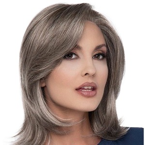 Peluca Corta para Mujer, Cabello Liso con Flequillo Largo, Color Gris-Marrón, Cabello Sintético, Gorra de Fibra Resistente al Calor, Venta Directa de Fábrica - Product Image 1