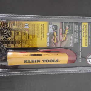 Probador de Voltaje sin Contacto Klein Tools 48-1000 VAC de Doble Rango para Uso Industrial - Product Image 1