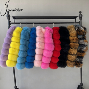 Di Vendita caldo di Inverno della <span class=keywords><strong>Pelliccia</strong></span> di Volpe Giacca Corta di Stile <span class=keywords><strong>Con</strong></span> <span class=keywords><strong>Cappuccio</strong></span> di Volpe <span class=keywords><strong>Cappotto</strong></span> di <span class=keywords><strong>Pelliccia</strong></span> Delle Donne Ritagliata Giacca di <span class=keywords><strong>Pelliccia</strong></span> di Volpe - Product Image 1