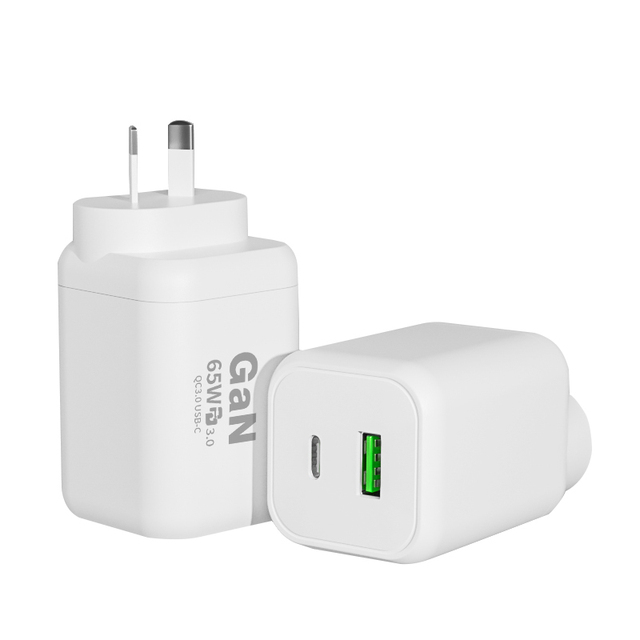 Mini Compact GaN Fast Charger with PD 3.1/QC3.0 Type-C Port 65W 2C1A Output EU/US/UK Plug Compatibility