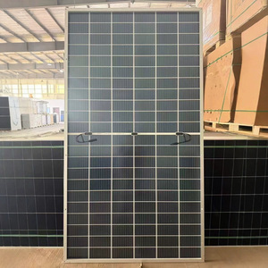 Panneau solaire N-Type TOPCon 700W à double verre, cadre noir, module bifacial demi-cellule, efficacité 21,6 %, pour C&I, montage au sol et sur toiture - Product Image 3