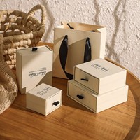 Caja de Regalo para Joyería de Damas de Honor con Logotipo Personalizado, Forro de Esponja Biodegradable, Empaque Moderno y de Lujo