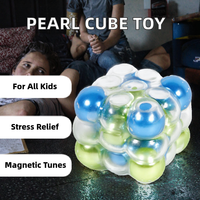 Balle anti-stress musicale et bruyante en TPR en forme de cube, jouet magique pour enfants de 14 ans et plus, unisexe