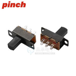 Interrupteur à bascule Pinch SS-22F32, 6 broches, 2 positions, vertical, avec borne à souder - Product Image 1