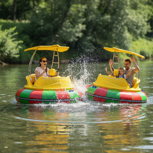 <span class=keywords><strong>TikTok</strong></span> Viral 400K + <span class=keywords><strong>Me</strong></span> <span class=keywords><strong>gusta</strong></span> con música LED Pistolas de agua Material PE para parques acuáticos HDPE Inflable Electric Aqua Bumper Boats - Product Image 1