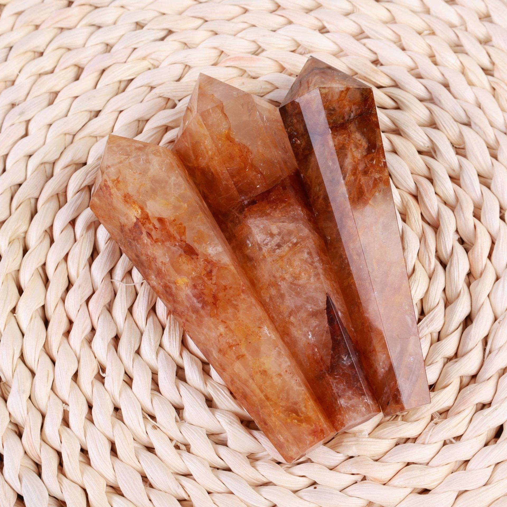 ดอกยางสีแดง