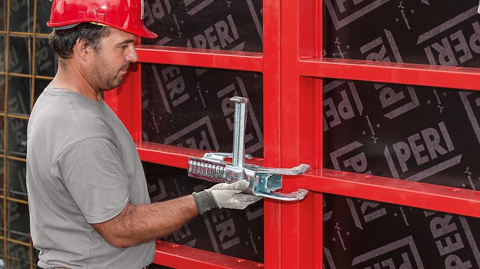 Peri bfd clamp
