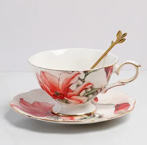 Европейский роскошный набор из керамической розовой розы из фарфора для кофе, чая и блюдце