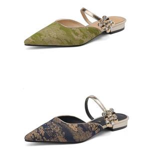 Sandalias de Lona y Mezclilla con Punta en Pico Estilo Retro Francés para Mujer, Bordadas con Diseño Chino, Tipo Pantuflas, con Patrón de Flores en Verde y Azul, 3-5cm - Product Image 5