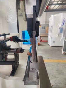 Travail de tôle de haute précision avec presse plieuse électrique CHZOM-programmation CNC et servomoteur sans huile - Product Image 3