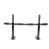 Barra de dominadas de pared para gimnasio en casa, soporte para saco de boxeo, barra horizontal multifuncional de hierro y acero con mango de espuma
