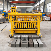 Produit phare : Dispositif mobile sur roues pour la fabrication temporaire de briques en argile pour chantiers routiers, Équipement de fabrication de briques en argile mobile, Presse à briques