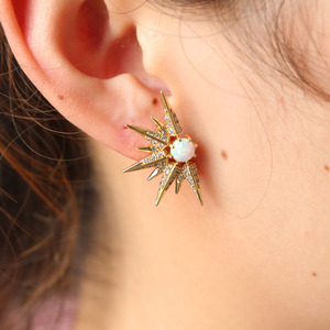 Orecchino a bottone a forma di sole <span class=keywords><strong>con</strong></span> cz mirco pave opal stone prong setting fashion sun star earring wedding - Product Image 5