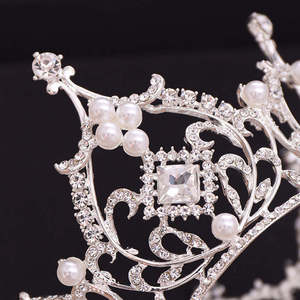 Accepter ODM OEM Accessoires Cheveux Femmes Métal Argent Alliage Rond Couronne De Mariage Doré Creux Diamant Couronne Pour <span class=keywords><strong>Queens</strong></span> - Product Image 6