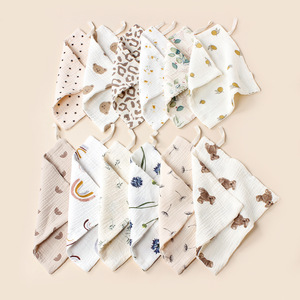 Pur coton Double couche mousseline carré mouchoir bébé gaze visage serviette corde suspendue doux petite serviette carrée pour la maison imprimée - Product Image 3