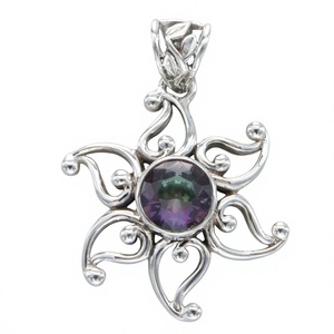 Colgante de Plata 925 con Forma de Flor y Topacio Místico en Engaste Biselado, Estilo Vintage, Joyería Unisex para Uso Diario - Product Image 1