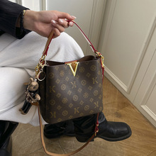 Sacs à main pour femmes au design célèbre, <span class=keywords><strong>prix</strong></span> d'usine, sacs à bandoulière en cuir rouge et noir, sacs à bandoulière élégants et originaux - Product Image 5