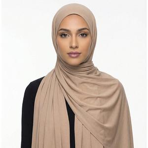 Hiyab de Jersey Líquido de Alta Calidad, Color Sólido, Elástico y Cómodo para la Oración Diaria y el Desplazamiento - Product Image 1