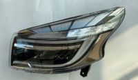 Mootour CHINA Factory Wholesale 260608499R 260106471R Phare avant pour RENAULT TRAFIC 2014-2020