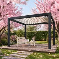 Pergola à lames orientables rétractables 180°, système de moteur silencieux, finitions personnalisées, auvent extérieur pour villa et maison de vacances