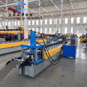 Machine de formage à froid et de poinçonnage à grande vitesse pour montants d'étagères, pilotée par PLC, entraînée par moteur, avec composants d'engrenages et de roulements - Product Image 2