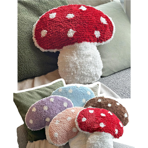 Furry tacheté rouge <span class=keywords><strong>parapluie</strong></span> 15 pouces touffeté doux en peluche champignon vif canapé-<span class=keywords><strong>lit</strong></span> décor embrasser décoration de la maison oreiller amusant - Product Image 3