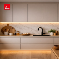 Meuble de cuisine en forme de L Alland Modern, finition laquée mate, panneau en plaque, avec éclairage LED, facile à assembler.