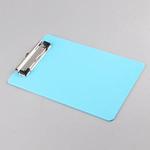 คลิปบอร์ดพลาสติกแบบโปร่งใส ราคาประหยัด ขนาดมาตรฐาน A4 สำหรับสำนักงานและห้องเรียน ดีไซน์เรียบง่าย - Product Image 4