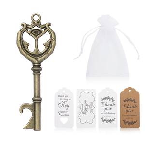 Ouvre-bouteille portable en alliage de zinc, design plat, avec étiquettes de sac, cadeau idéal pour les amateurs de bière - Product Image 3