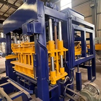Machine industrielle QT7-15 pour la production automatique de blocs de béton, de briques creuses et de pavés