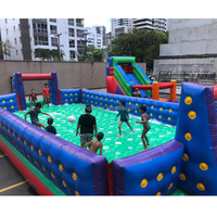 Terrain de football gonflable pour jeux aquatiques, pour enfants et adultes