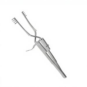 Retractor Quirúrgico de Acero Inoxidable Cross Action 4x4 con Puntas Cónicas Autoestables, Certificado CE ISO - Product Image 1