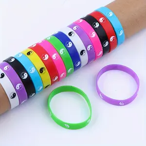 Bracelets en caoutchouc gaufré avec logo personnalisé Bracelets en silicone Bracelet en silicone imprimé avec logo personnalisé