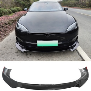Welta Nouvelle lèvre de pare-chocs avant, version performance modifiée, plastique ABS+PP noir, attelage de remorquage à fixation par boulons pour Tesla Model S 2021-2023 - Product Image 1
