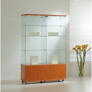 Vitrina Moderna de Vidrio de 120 cm de Ancho con Puertas con Cerradura y Estantes Ajustables para Exhibición en Sala de Estar - Product Image 1