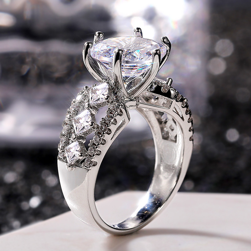 F773 white gold